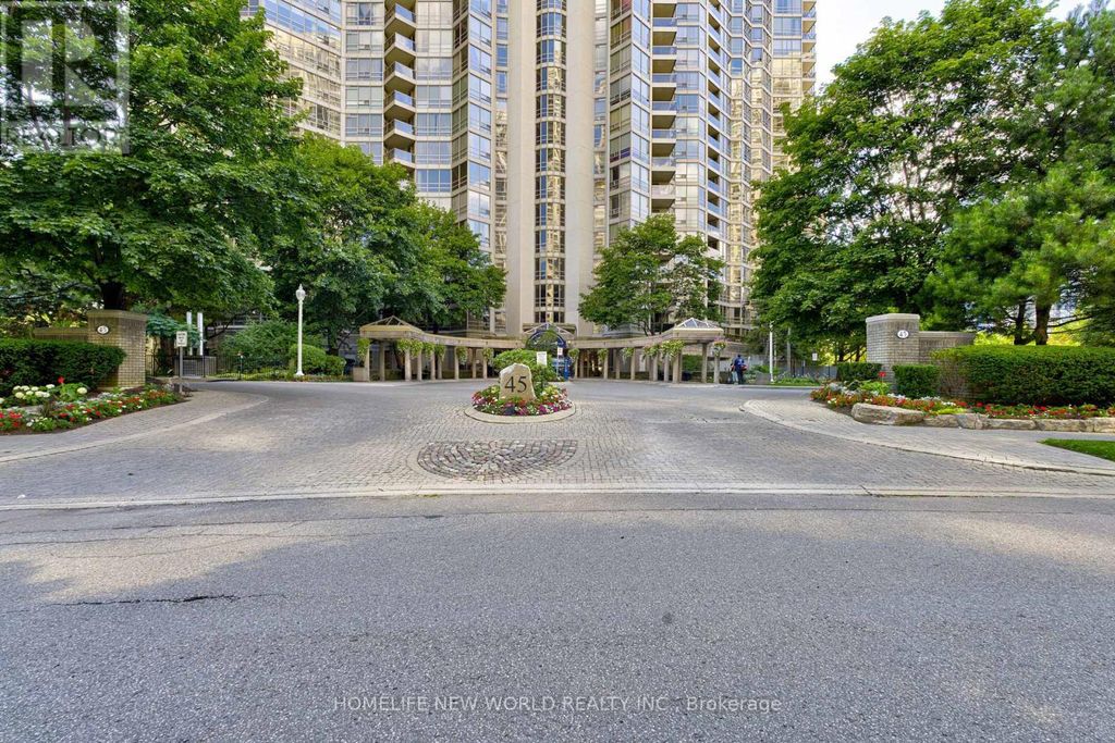 2704 - 45 Kingsbridge Garden Circle, Mississauga (hurontario)
