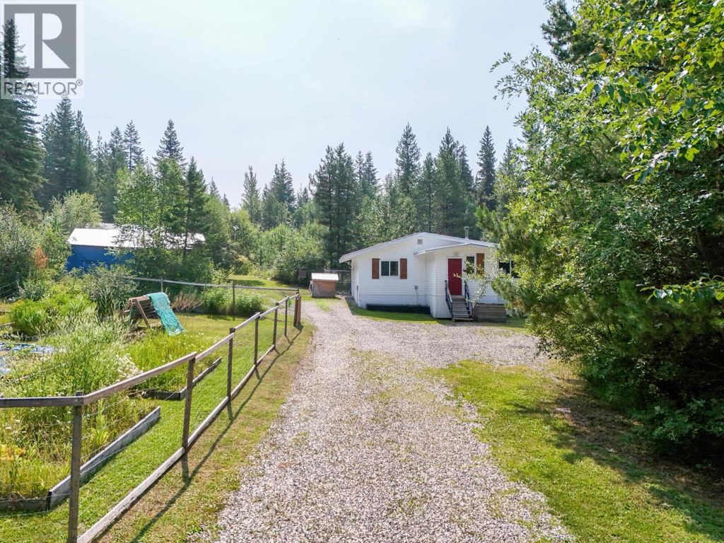 3861 Hillcrest Road, Quesnel