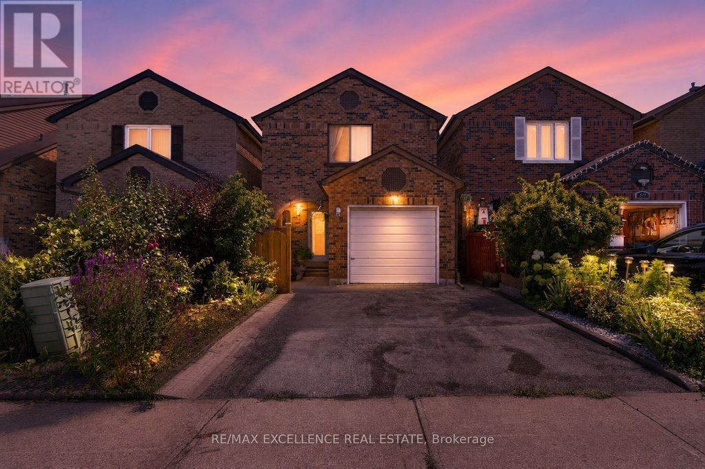 91 Woolenscote Circle, Toronto (west Humber-Clairville)