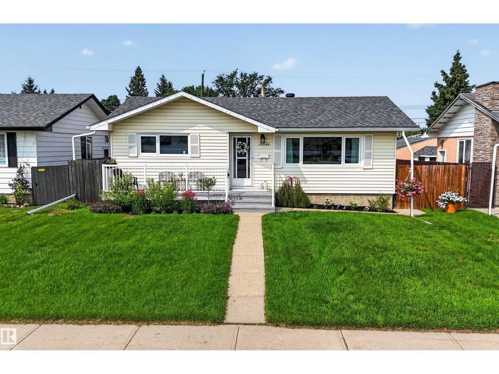 16046 95 Av Nw, Edmonton