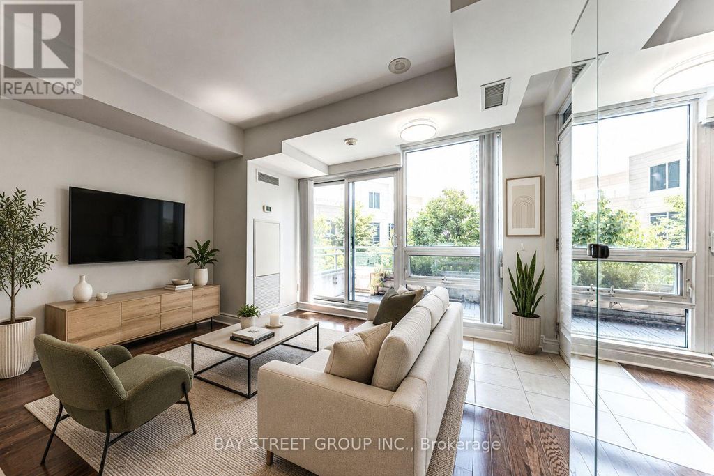 221 - 31 Olive Avenue, Toronto (willowdale East)