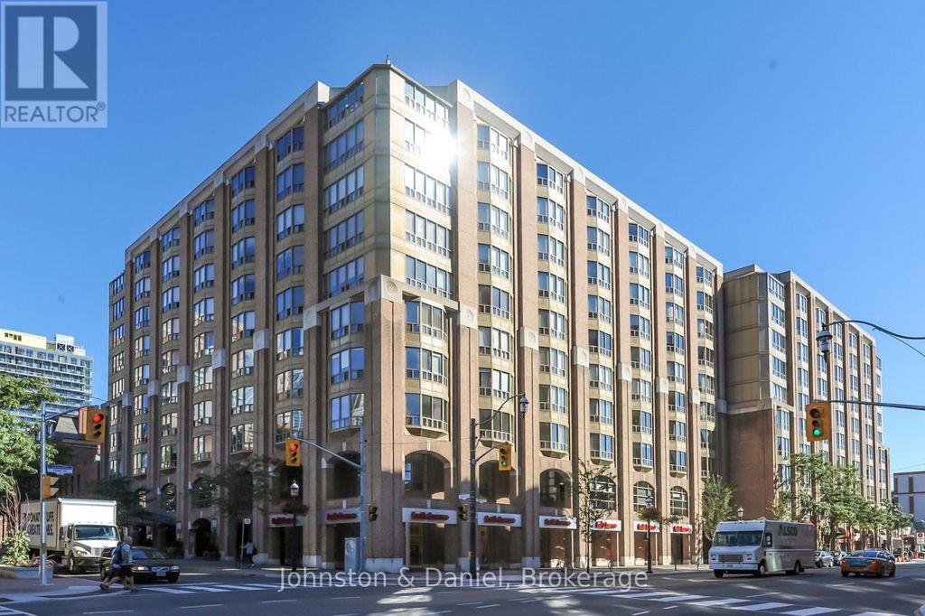 405 - 25 George Street, Toronto (church-Yonge Corridor)