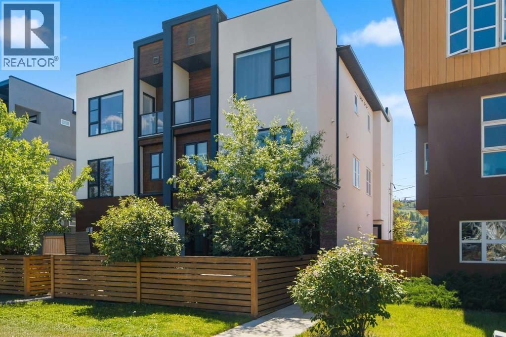 2, 4733 17 Avenue Nw, Calgary