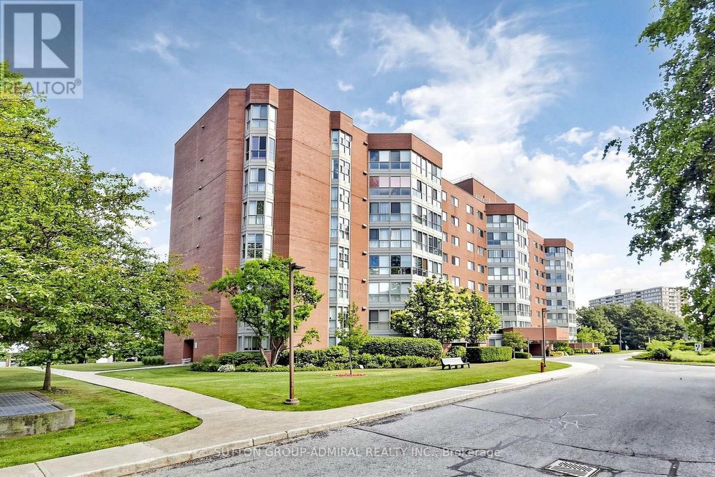 208 - 5 Weldrick Road W, Richmond Hill (north Richvale)