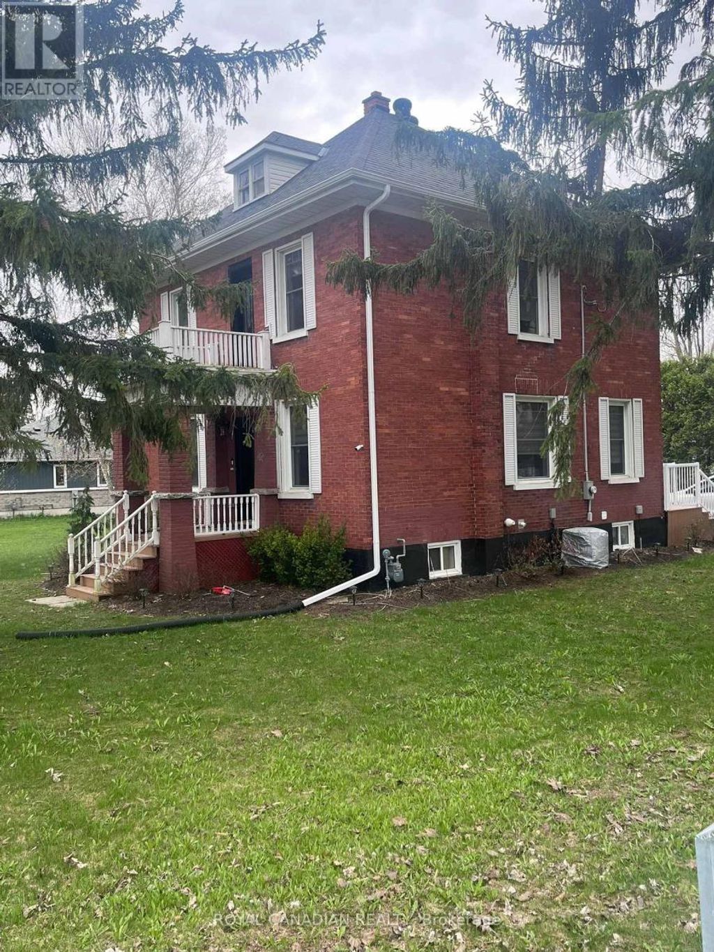 131 Elora Street N, Minto