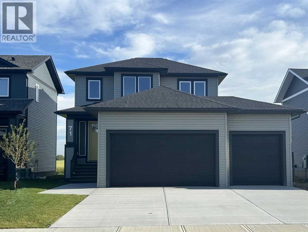 71 Vincent Crescent, Olds