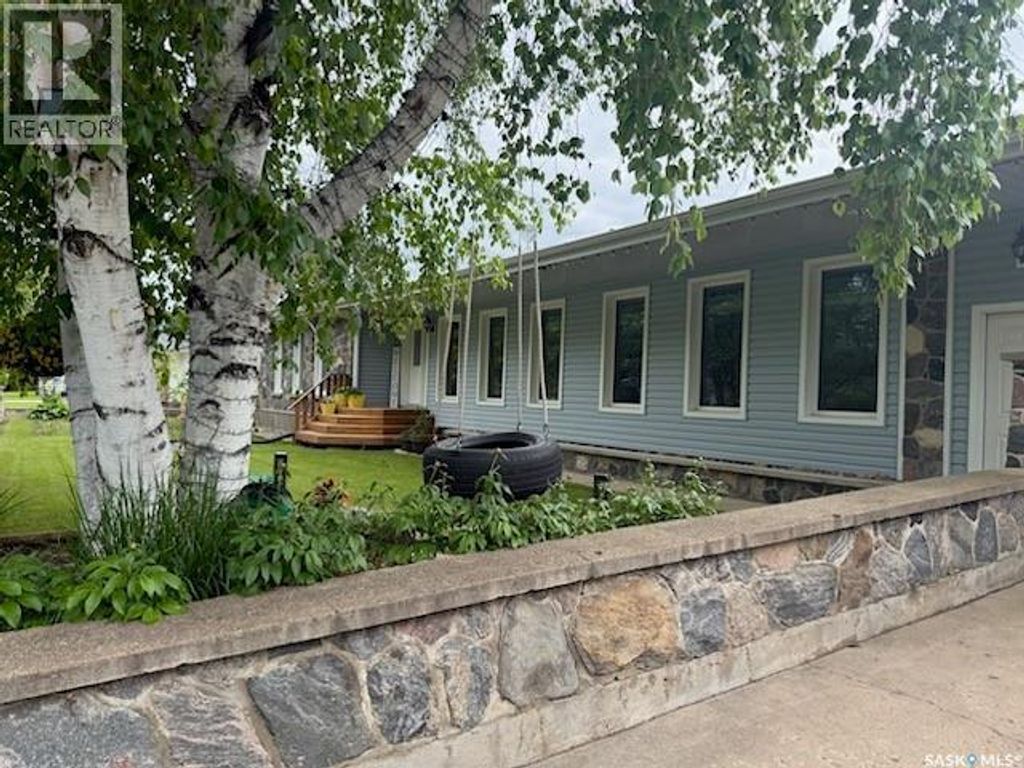 626 Mary Street, Canora