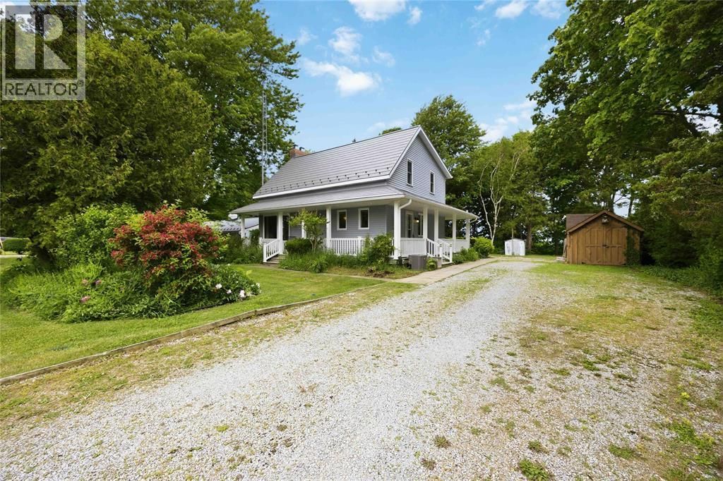 4656 Lakeside Street, Plympton-Wyoming