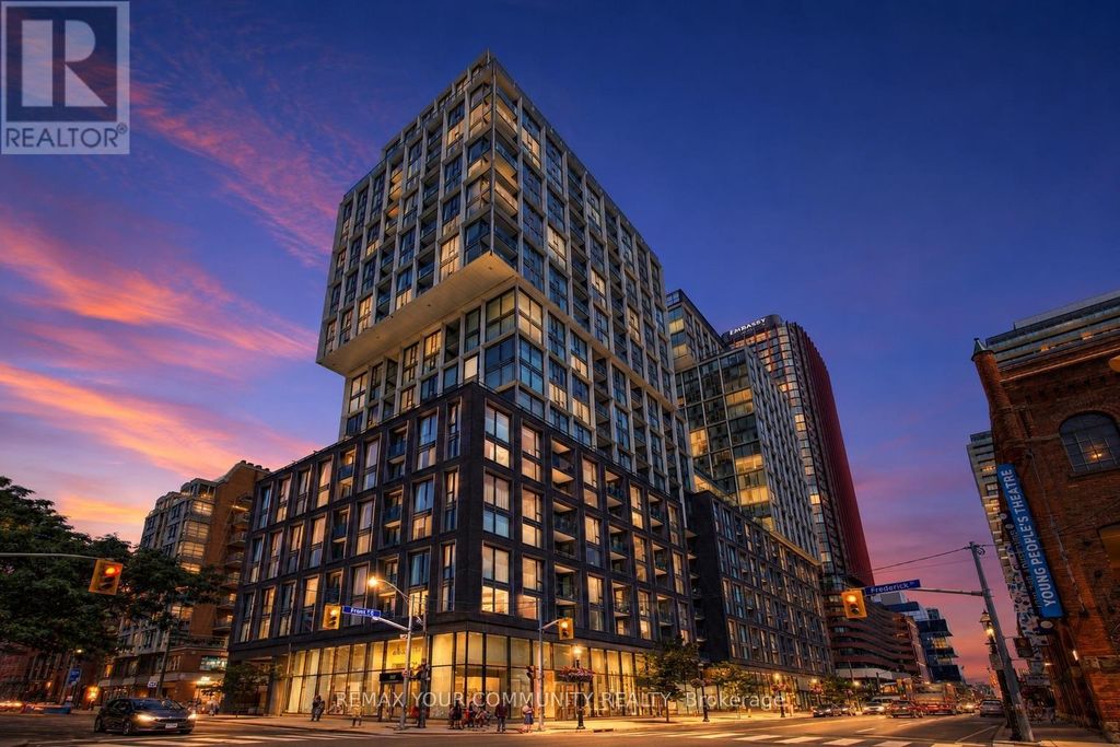618 - 158 Front Street E, Toronto (moss Park)