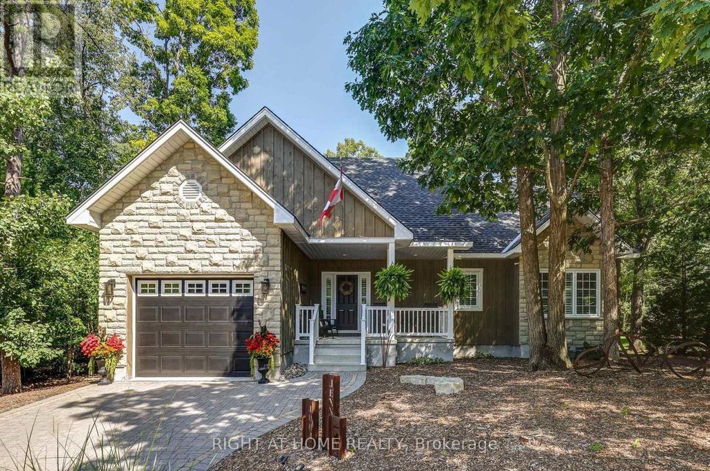 10047 Jennison Crescent, Lambton Shores (grand Bend)