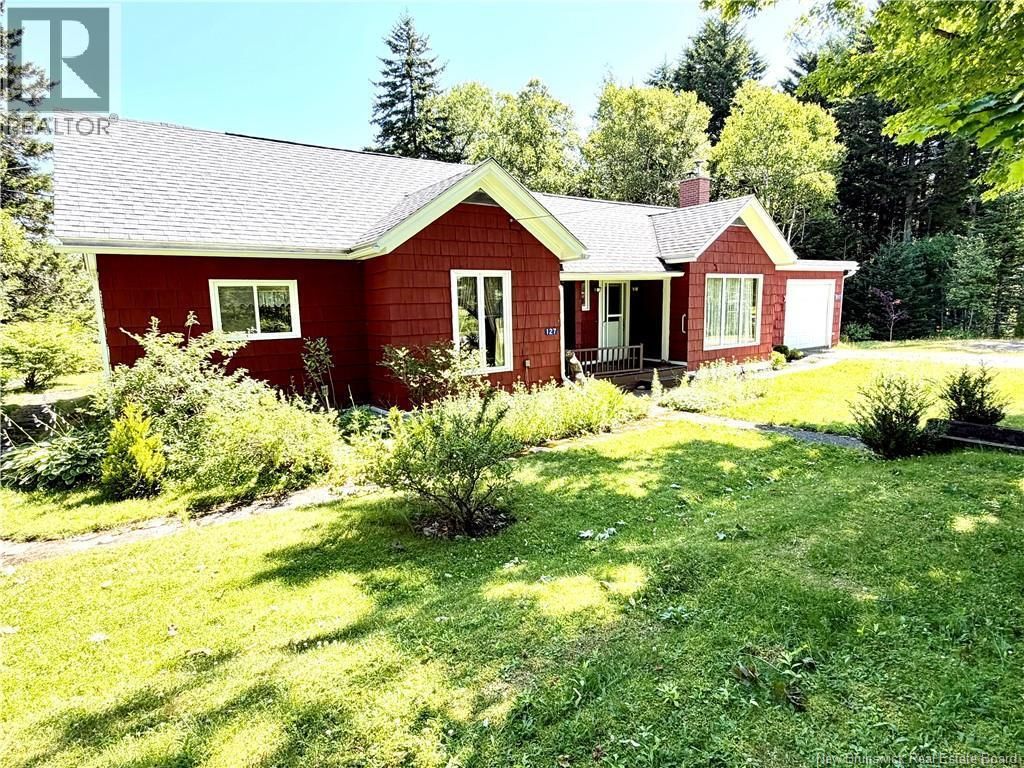 127 Mckay Loop Road, Pennfield