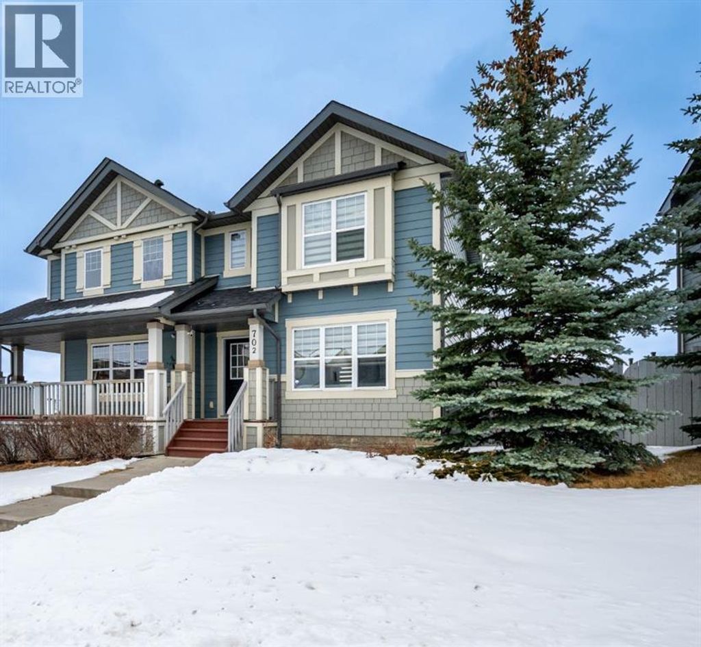 702 Panamount Boulevard Nw, Calgary