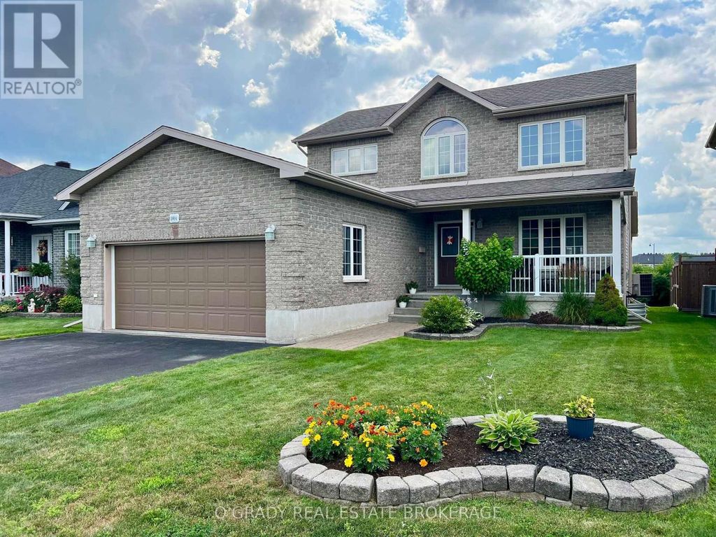 1004 Crestwood Drive, Brockville