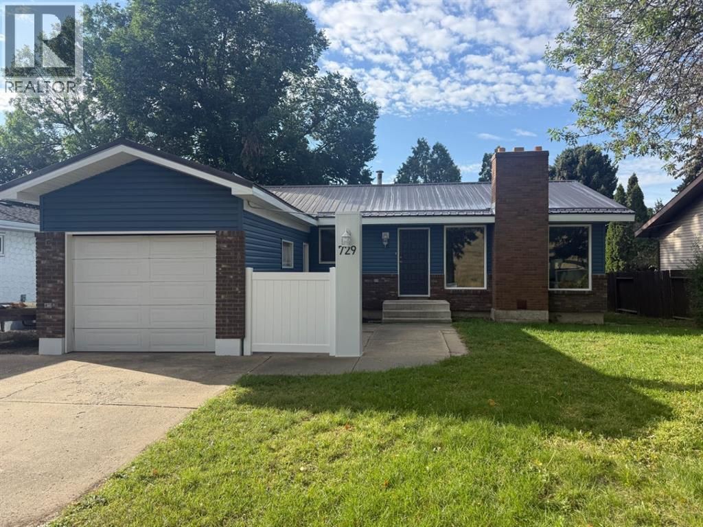 729 3 Street Nw, Medicine Hat