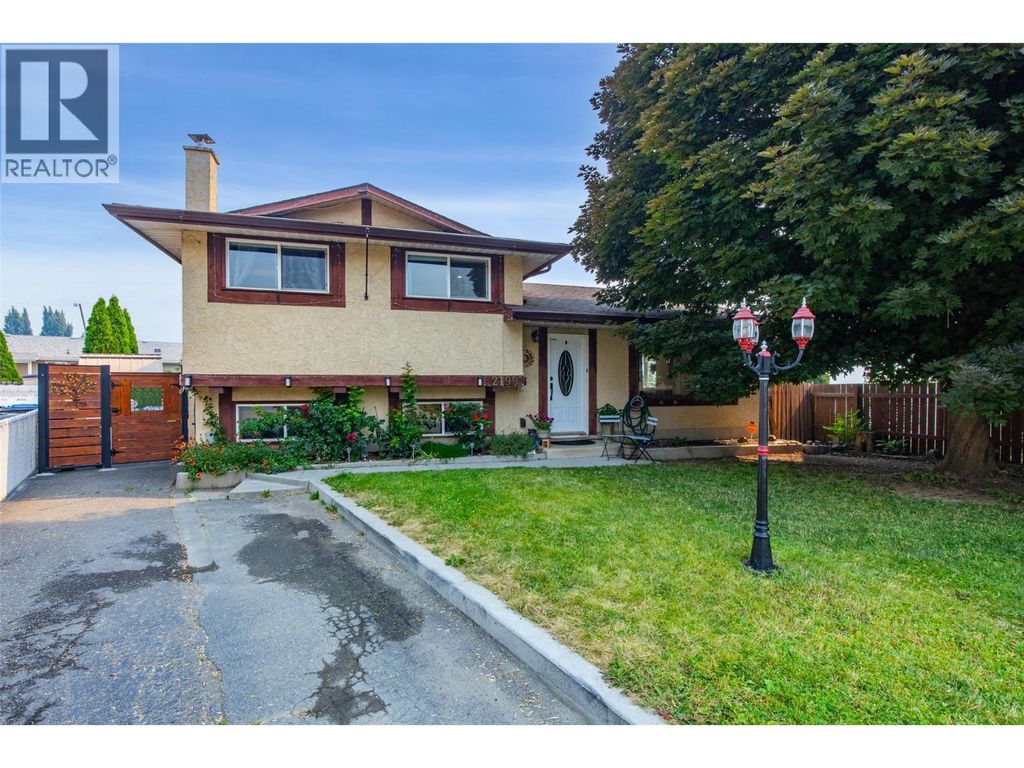 2199 Perryville Place, Kamloops