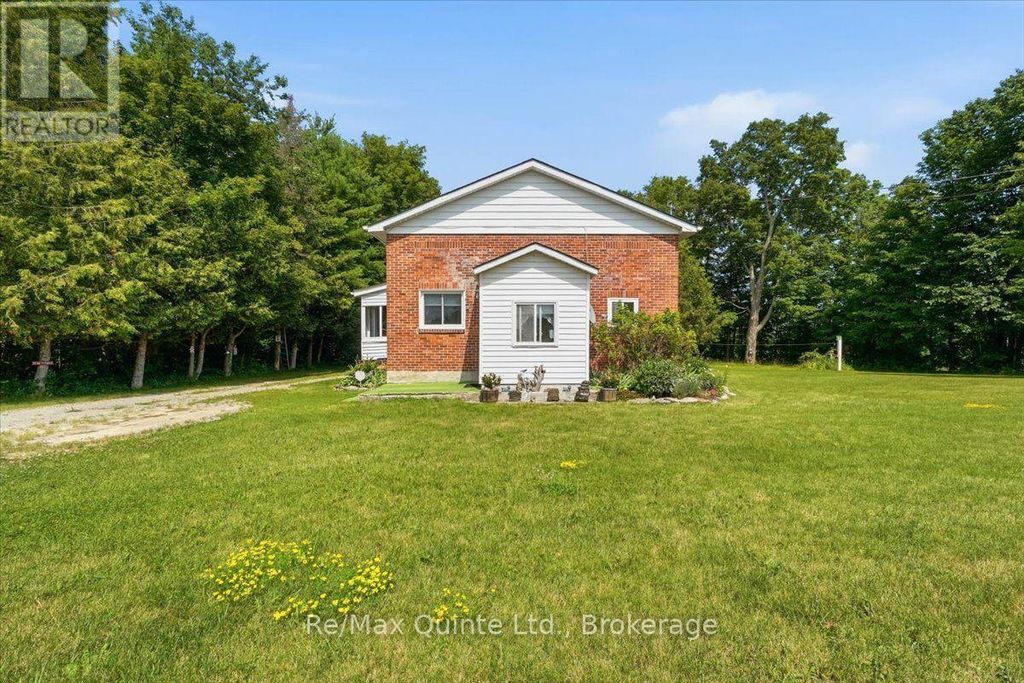 16492 Highway 62, Madoc