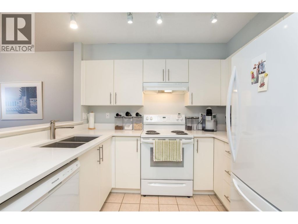 313 147 E 1st Street, North Vancouver