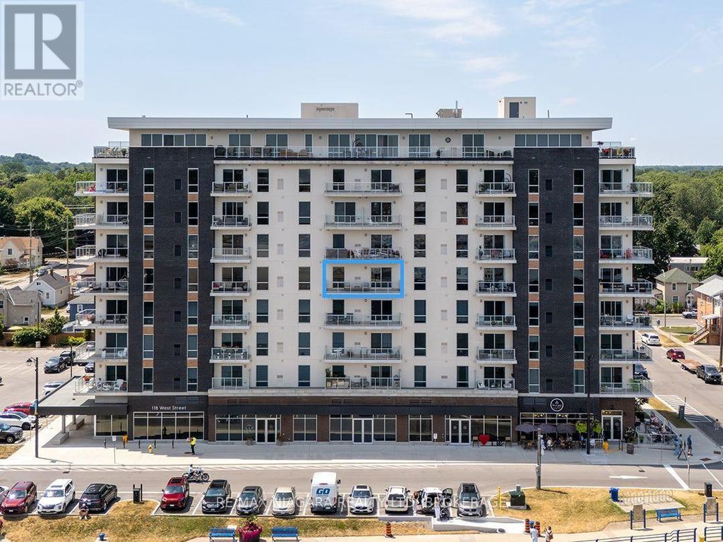 508 - 118 West Street, Port Colborne (sugarloaf)