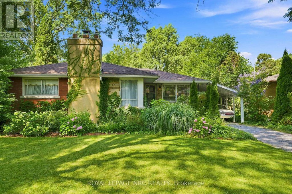 102 Masterson Drive, St. Catharines (glendale/glenridge)