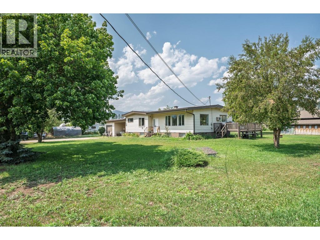 6055 Darcy Road, Grand Forks