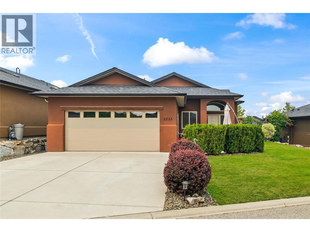2233 Terrero Place, West Kelowna