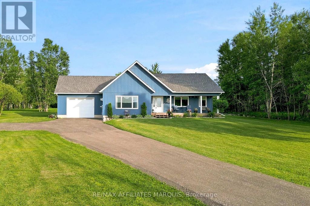 9517 County Road 42 Road, Rideau Lakes