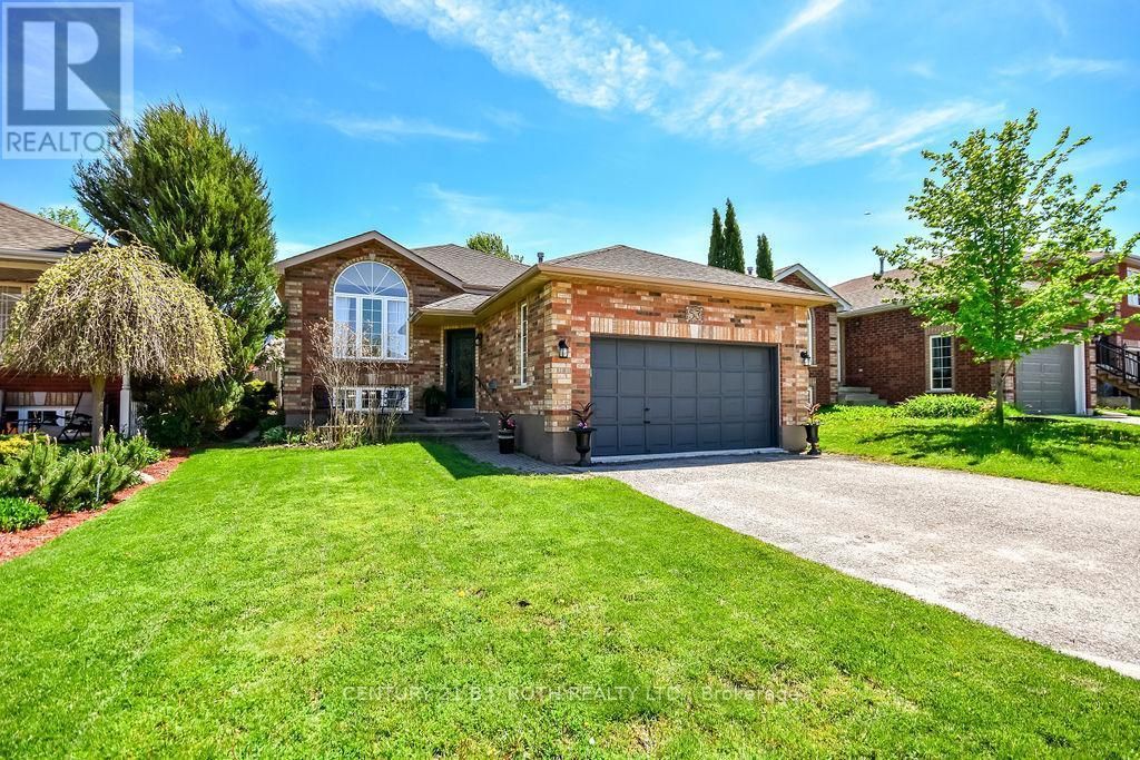 53 Forest Dale Drive, Barrie (little Lake)