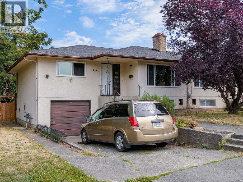 1564 North Dairy Rd, Saanich