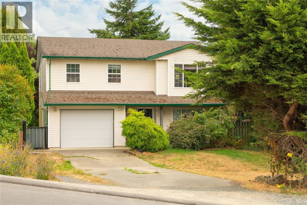 640 Railway Ave, Nanaimo