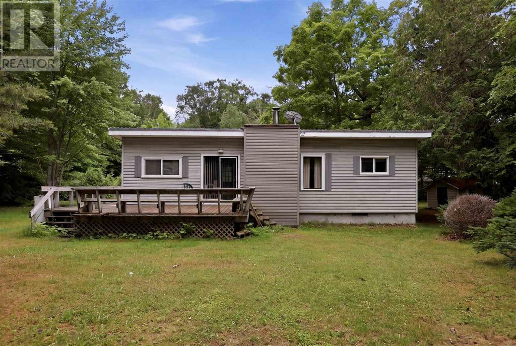264 Whispering Pines Dr, Goulais River