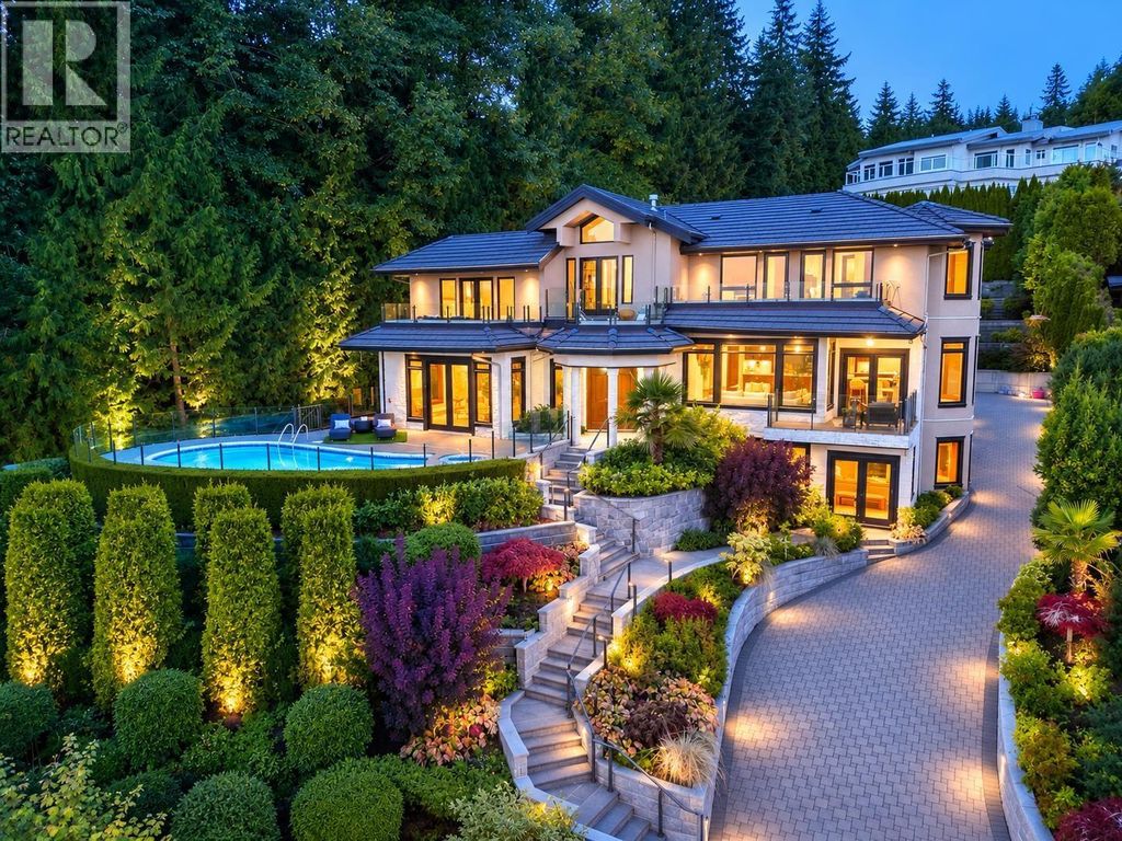 2673 Finch Hill, West Vancouver