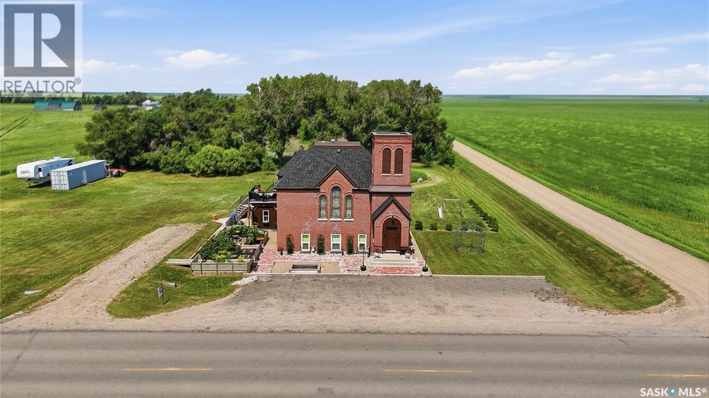 Mickleborough Acreage, Lumsden Rm No. 189