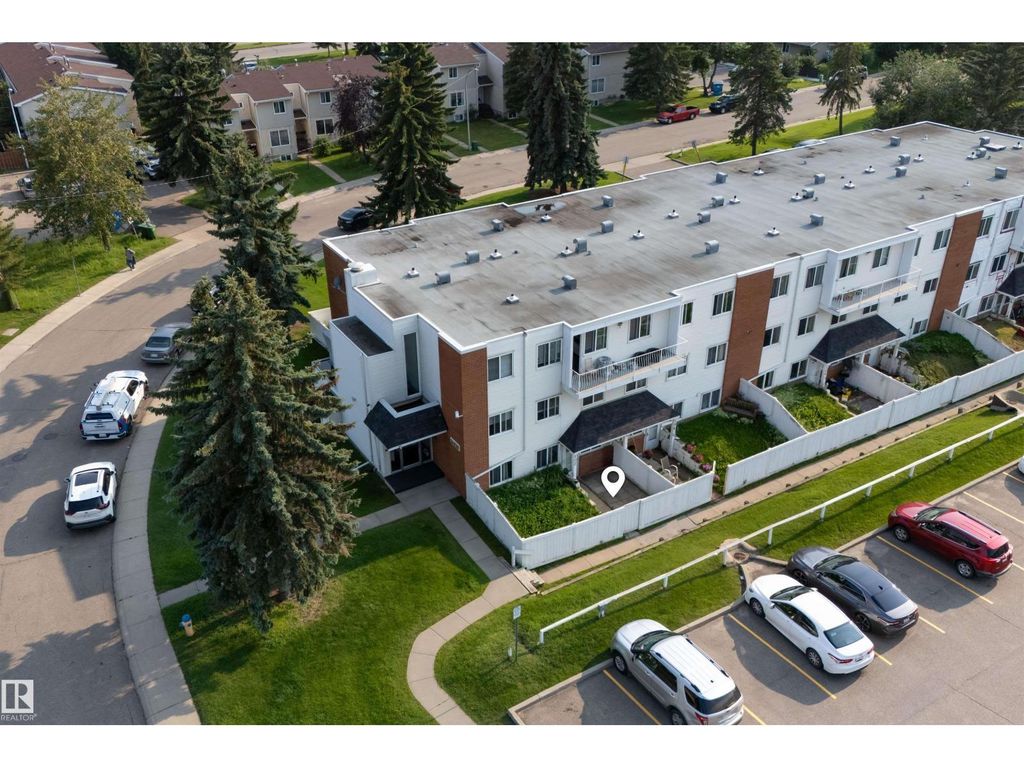 #102 14520 52 St Nw, Edmonton
