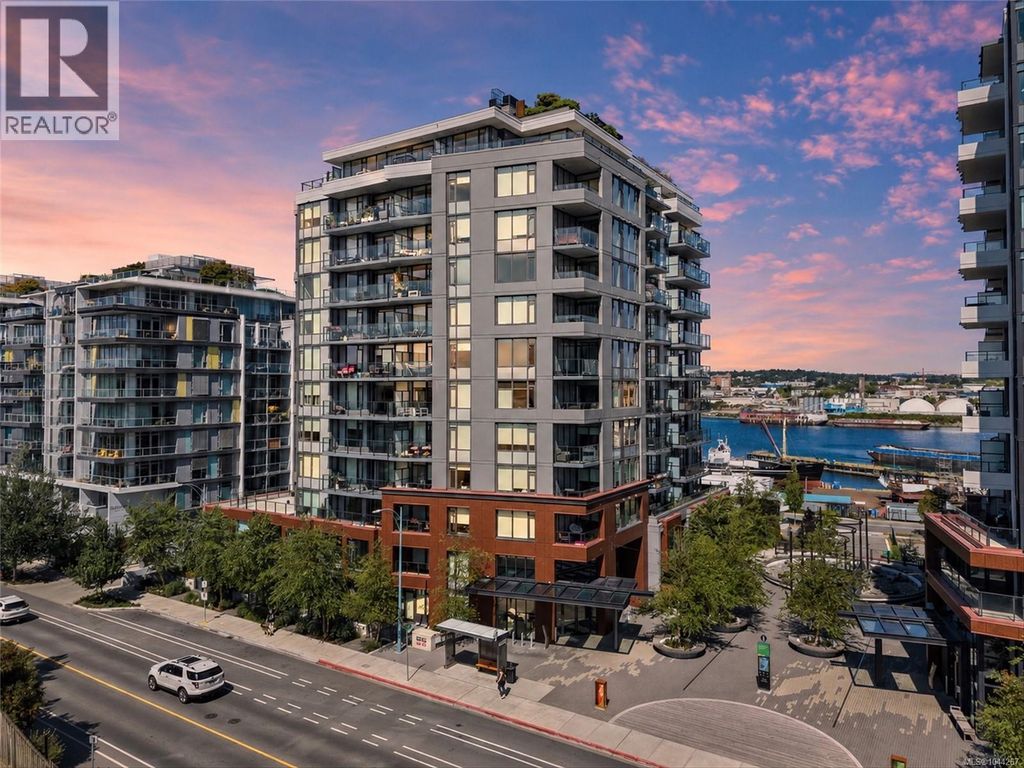 905 369 Tyee Rd, Victoria