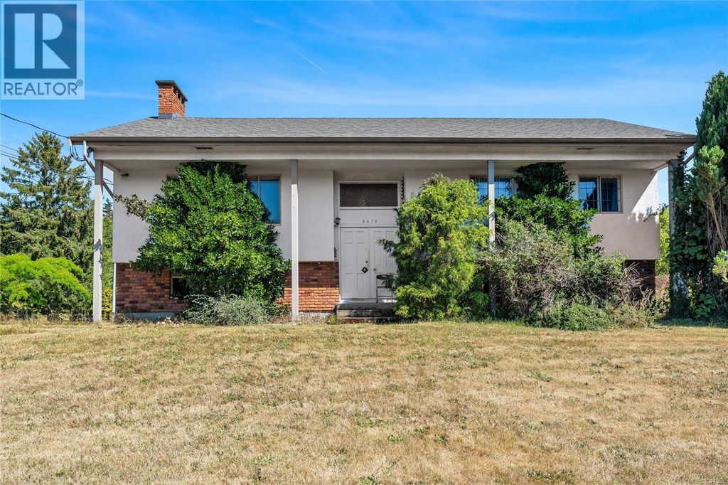 4479 Majestic Dr, Saanich