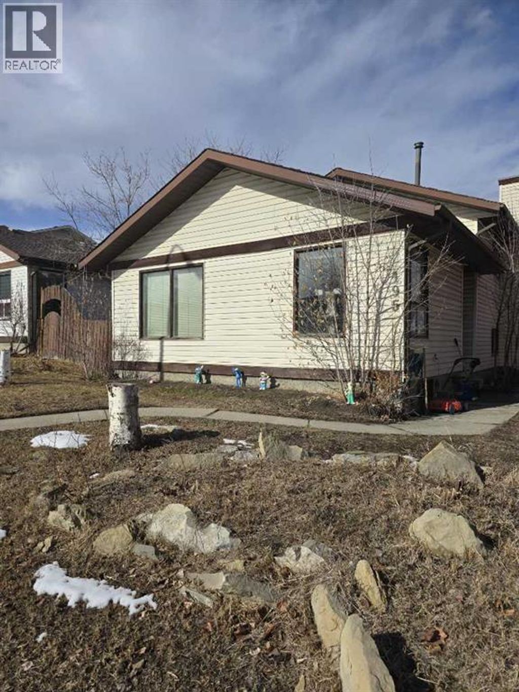 195 Shawglen Road Sw, Calgary