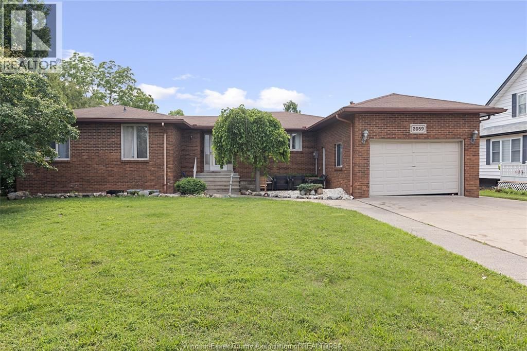 2059 Lesperance, Tecumseh