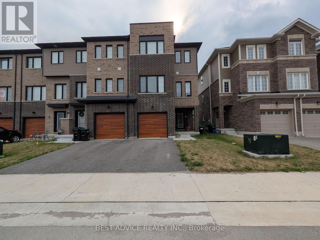 9 Pumpkin Corner Crescent, Barrie
