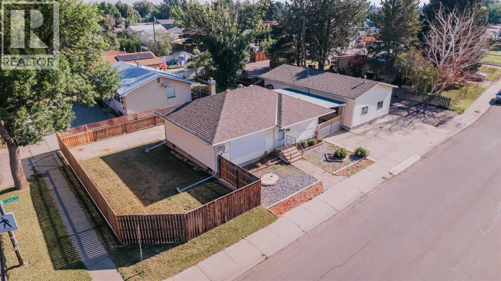 2305 7 Avenue N, Lethbridge