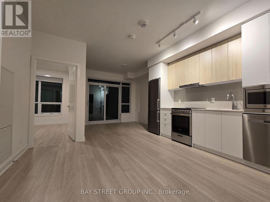 1806b - 50 Upper Mall Way, Vaughan (brownridge)