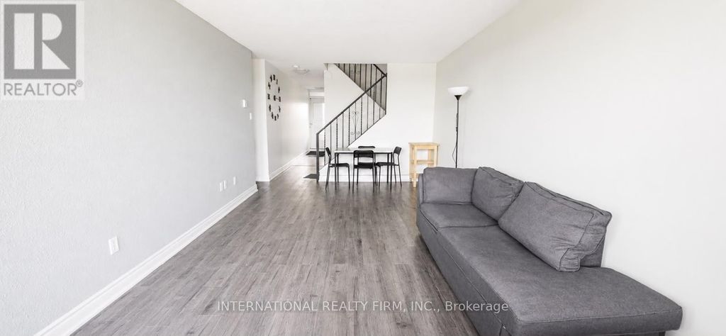 308 - 40 Sunny Glenway, Toronto (flemingdon Park)