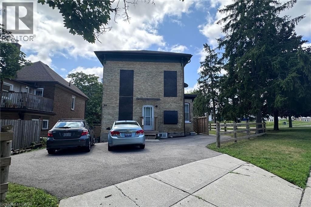10 Shanley Street Unit# A (lower), Kitchener