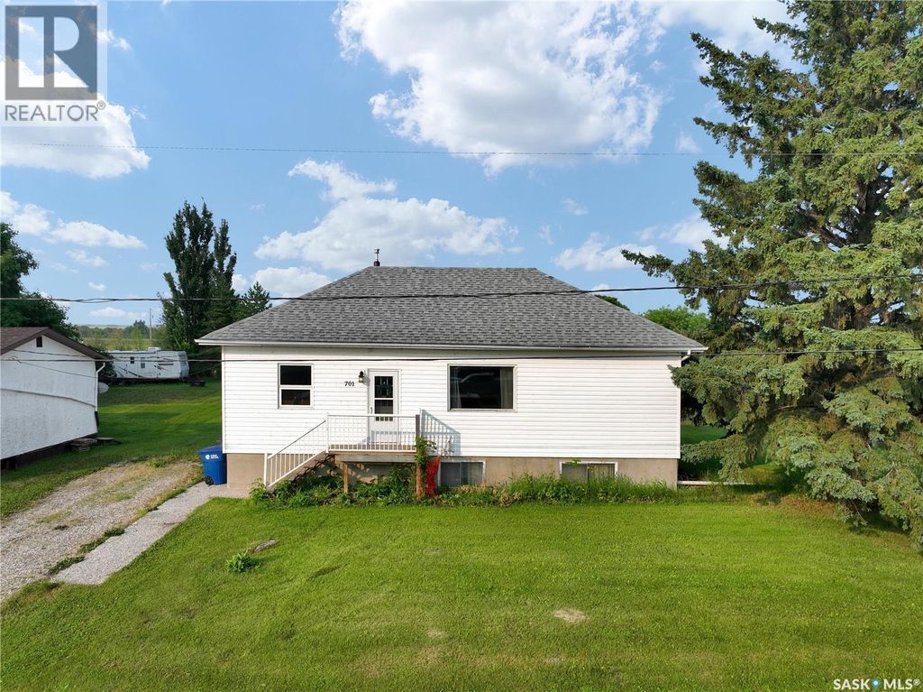 701 3rd Avenue, Spy Hill
