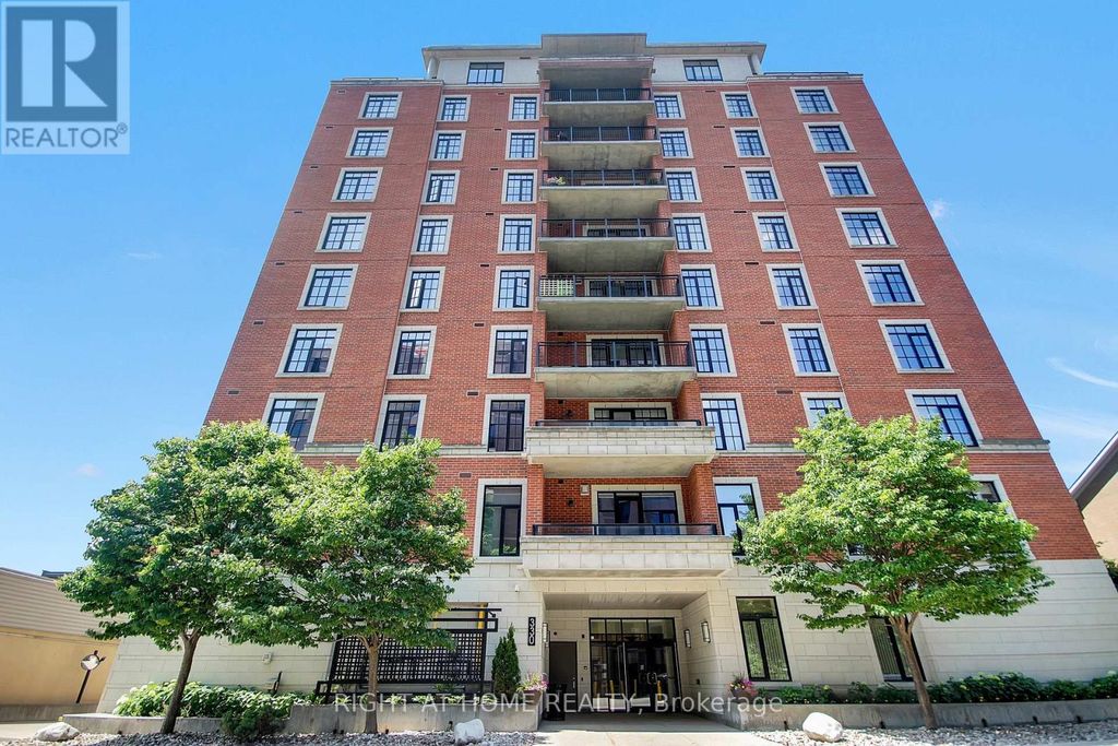 810 - 330 Loretta Avenue S, Ottawa