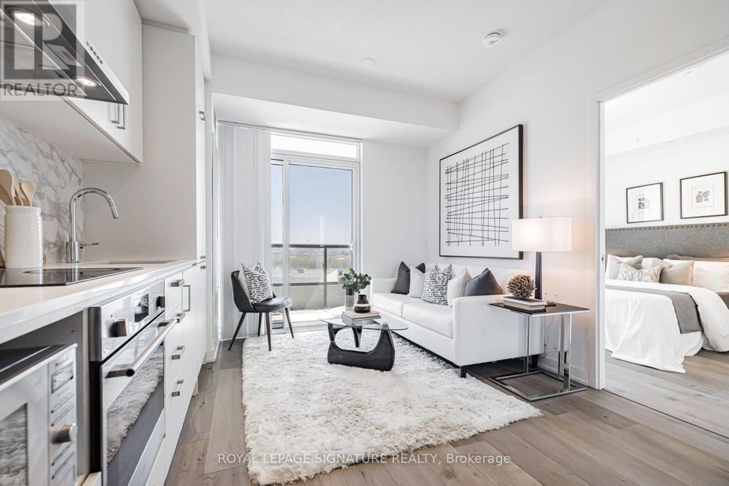 618 - 60 Honeycrisp Crescent, Vaughan (vaughan Corporate Centre)
