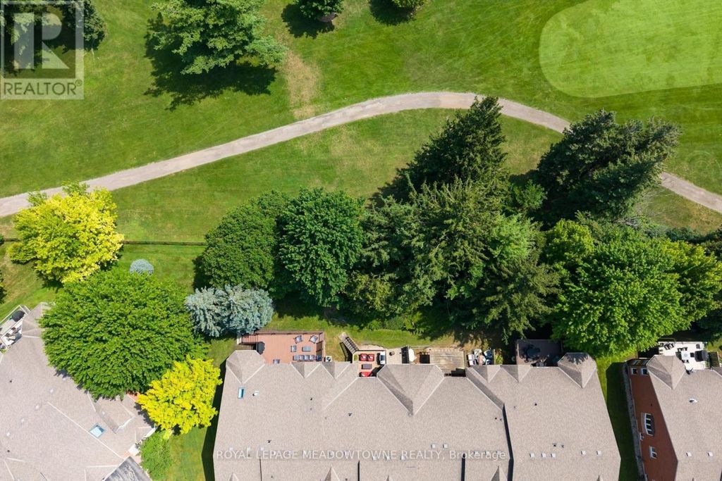12 Fairway Lane, Guelph (riverside Park)