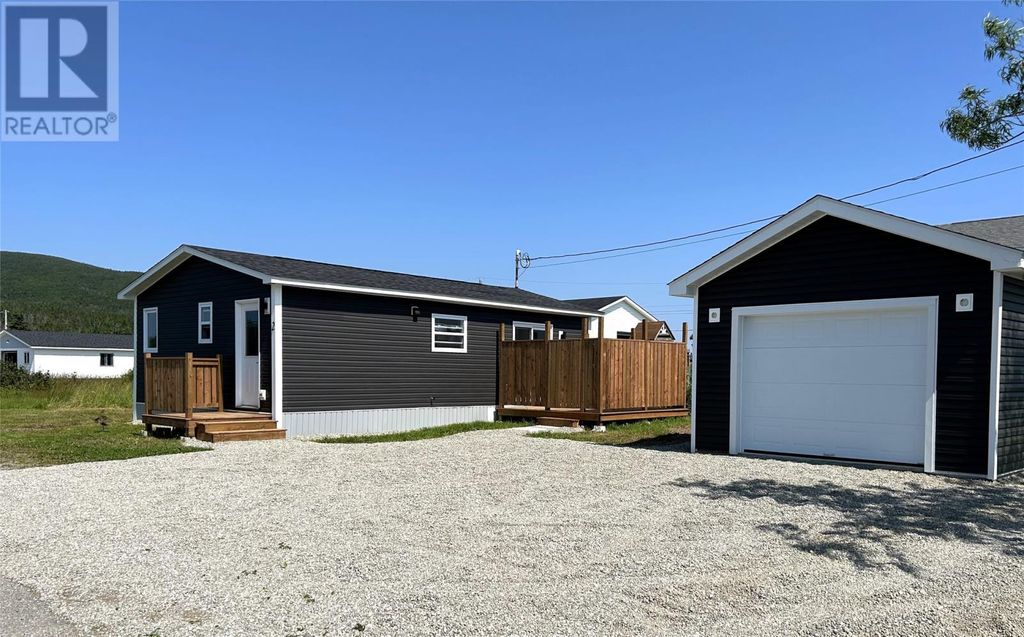 2 Pine Avenue, Port Au Port East