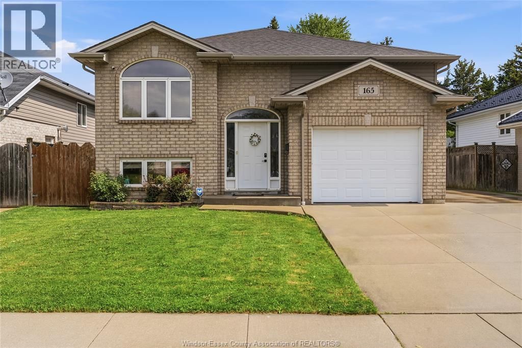165 Thomas Avenue, Wallaceburg