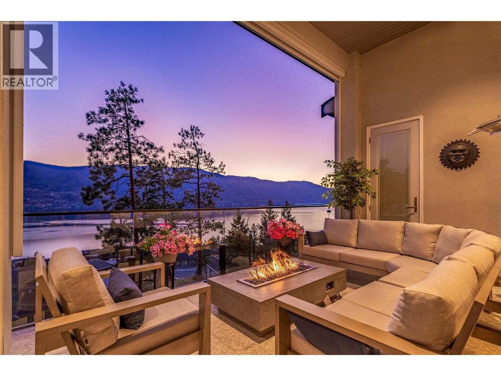 3452 Blue Grass Lane, Kelowna