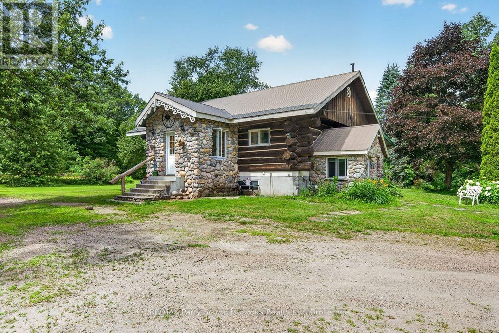 1011 Orange Lodge Road, Muskoka Lakes (medora)
